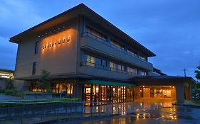 โรงแรมบินาริโอ ซางะ อะราชิยามะ